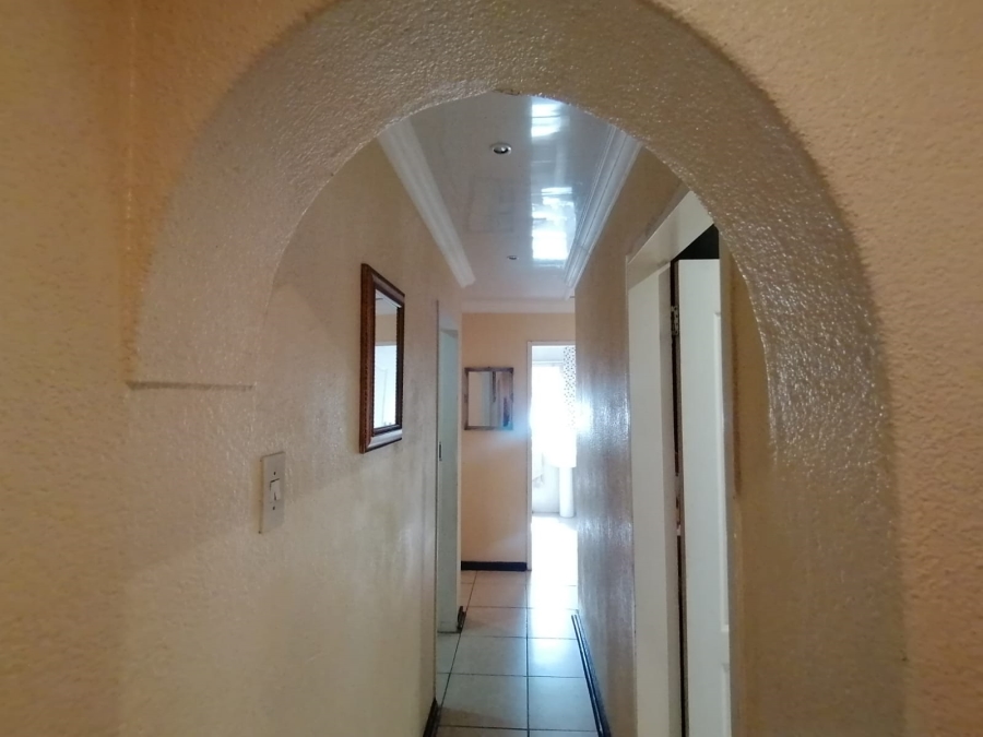 3 Bedroom Property for Sale in Kanana North West